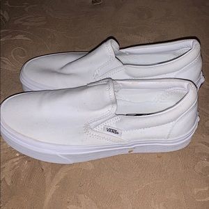 vans sneakers u.s woman’s size 5.5